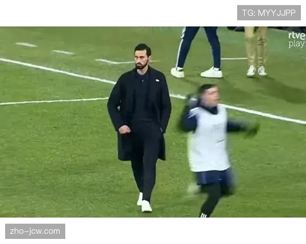 阿韦洛亚第99分钟换人引争议 皇马教练战术决策受质疑